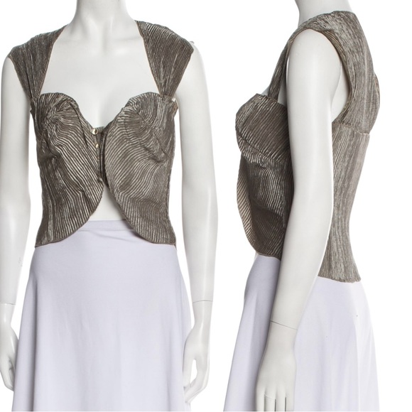 Cult Gaia Milli Satin Structured Pleated Sweetheart Neckline Scalloped Crop Top - Picture 10 of 15